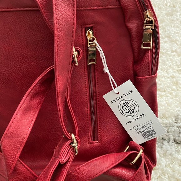 ⭐️ Fashion Backpack with Snap Pocket⭐️ - Picture 6 of 7